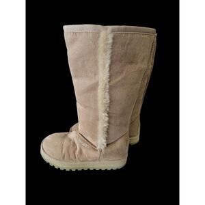 Skechers Australia Faux Fur Lining Suede Sand Tan Beige Brown Boots Size 6M